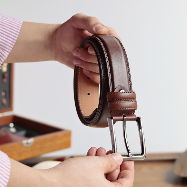 KMR02 Classic Buckle Belt