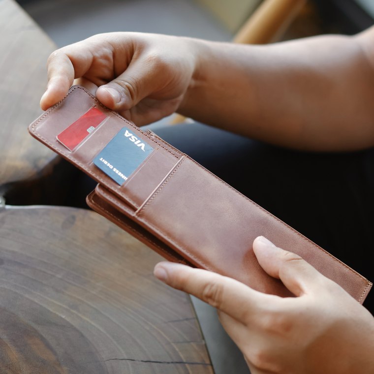 Long wallet with zipper pocket